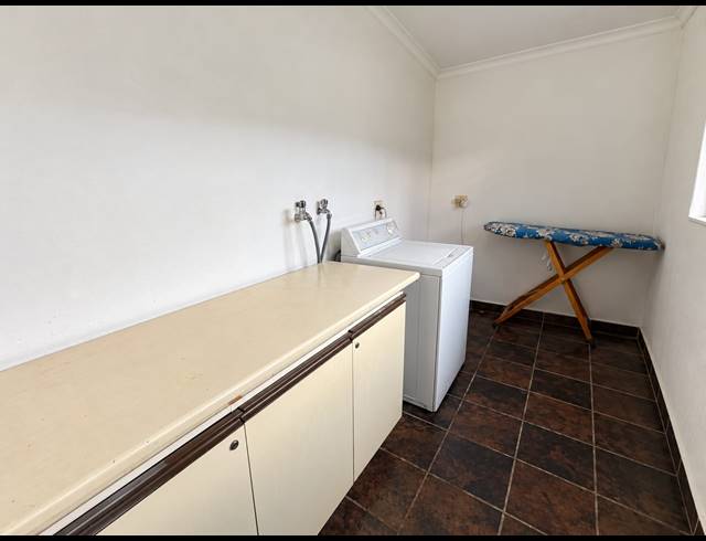 3 BEDROOM HOUSE FOR SALE IN GOLF PARK